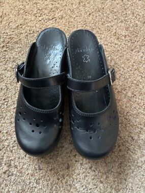 Dansko Black Leather Mary Jane Clogs with Perforated Toe 39
